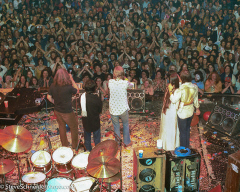 Grateful Dead – Winterland Arena, San Francisco, CA – 12-31-78